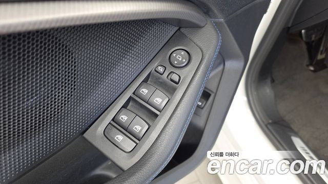 BMW 1 Series (F40) 120i M Sports 2023 — фото 28