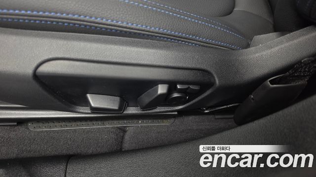 BMW 1 Series (F40) 120i M Sports 2023 — фото 32