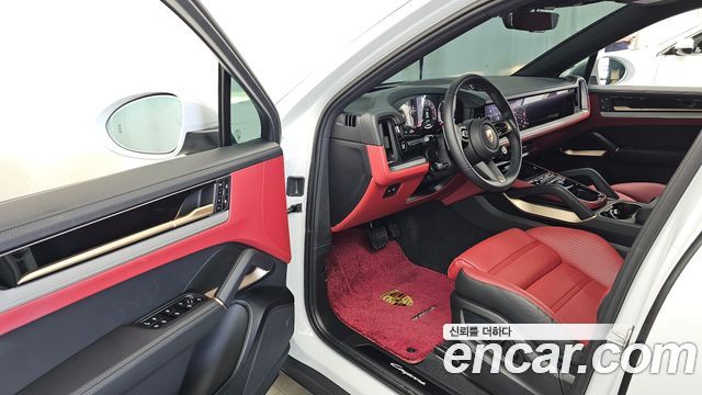 Porsche Cayenne (PO536) 3.0 E-Hybrid Coupe 2025 — фото 10