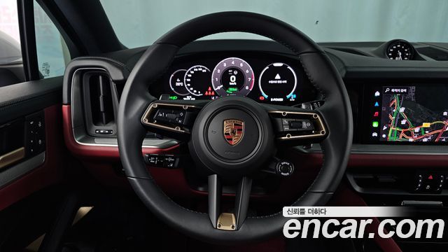 Porsche Cayenne (PO536) 3.0 E-Hybrid Coupe 2025 — фото 13
