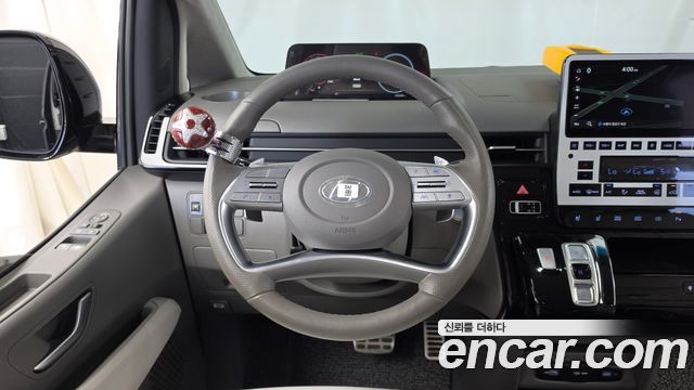Hyundai Staria L3.5 Lounge 7-Seater Inspiration 2022 — фото 13