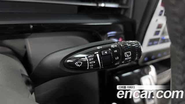 Hyundai Staria L3.5 Lounge 7-Seater Inspiration 2022 — фото 18
