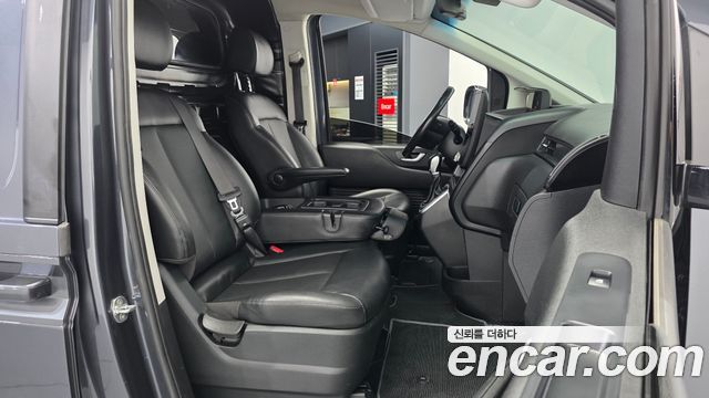 Hyundai Staria Cargo 3-Seater Modern 2022 — фото 11