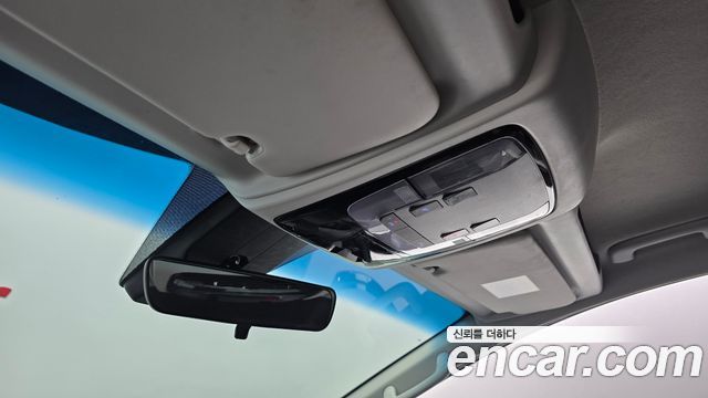 Hyundai Staria Cargo 3-Seater Modern 2022 — фото 19