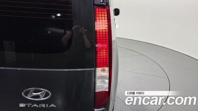 Hyundai Staria Cargo 3-Seater Modern 2022 — фото 23
