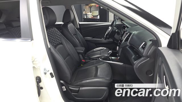 KG Mobility (SsangYong) Tivoli Armor Gear Plus 2WD 2019 — фото 11
