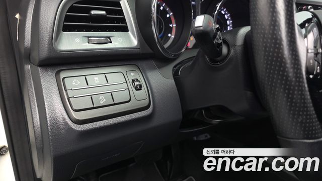 KG Mobility (SsangYong) Tivoli Armor Gear Plus 2WD 2019 — фото 27