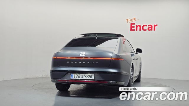 Hyundai Grandeur Hybrid (GN7) Calligraphy 2023 — фото 4