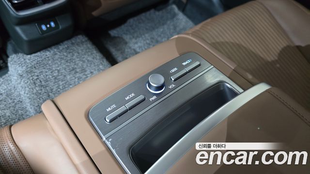 Hyundai Grandeur Hybrid (GN7) Calligraphy 2023 — фото 19