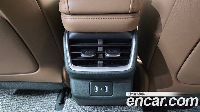 Hyundai Grandeur Hybrid (GN7) Calligraphy 2023 — фото 40