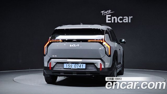 Kia EV3 Standard 2WD Air 2025 — фото 4