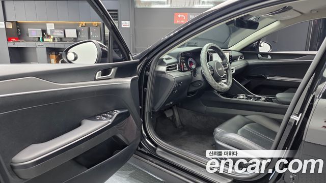 Kia K5 (III) 2.0 Prestige 2022 — фото 10