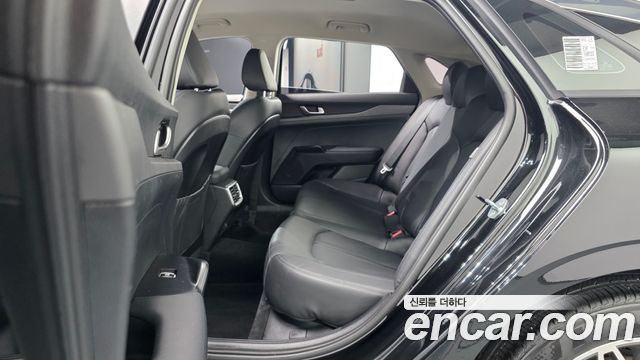 Kia K5 (III) 2.0 Prestige 2022 — фото 12