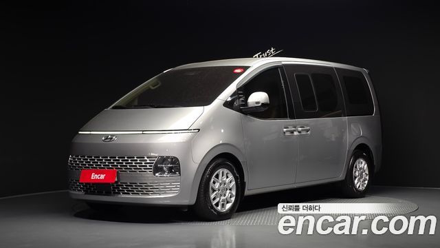 Hyundai Staria L3.5 Cargo 5-Seater Modern 2022 — фото 1