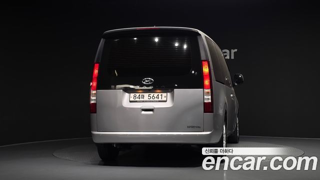 Hyundai Staria L3.5 Cargo 5-Seater Modern 2022 — фото 4
