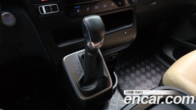Hyundai Staria L3.5 Cargo 5-Seater Modern 2022 — фото 9