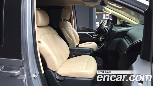 Hyundai Staria L3.5 Cargo 5-Seater Modern 2022 — фото 11