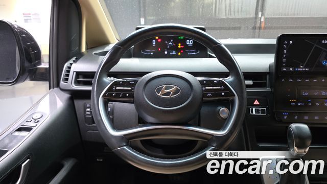Hyundai Staria L3.5 Cargo 5-Seater Modern 2022 — фото 13