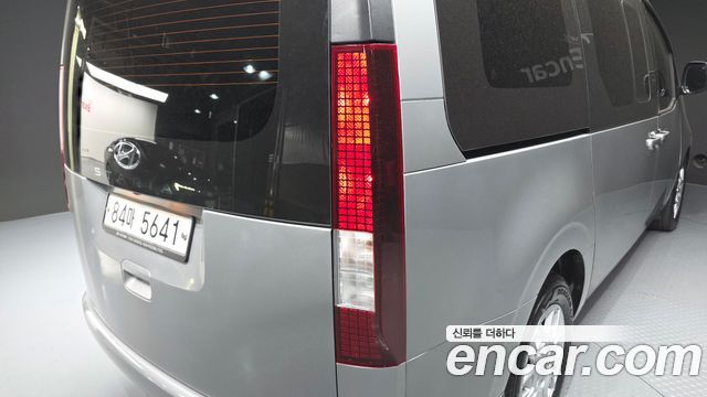 Hyundai Staria L3.5 Cargo 5-Seater Modern 2022 — фото 23