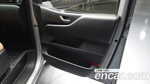 Hyundai Staria L3.5 Cargo 5-Seater Modern 2022 — фото 24