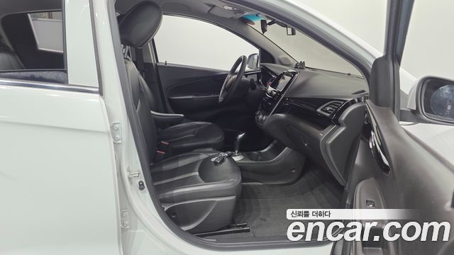 Chevrolet Spark Premier 2022 — фото 26