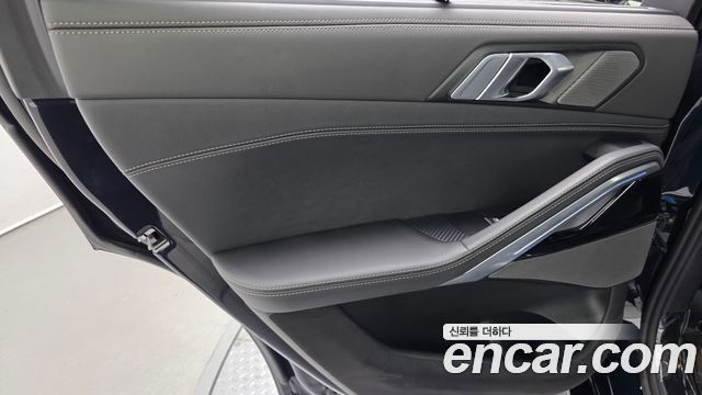 BMW X6 (G06) xDrive40i M Sport 2025 — фото 25