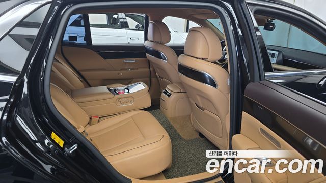 Genesis G90 (RS4) Gasoline 3.5 Turbo AWD 2022 — фото 11