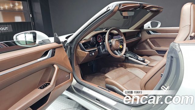 Porsche 911 (992) Carrera 4S Cabriolet 2020 — фото 10