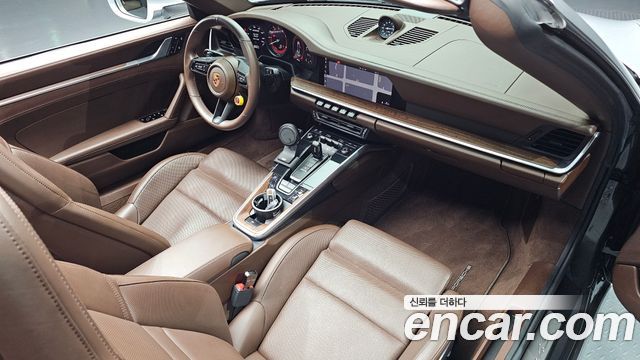 Porsche 911 (992) Carrera 4S Cabriolet 2020 — фото 11