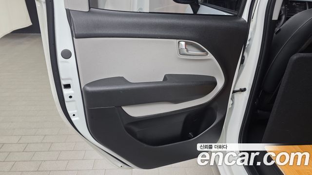 Kia Ray EV Van 2-Seater AIr 2024 — фото 25