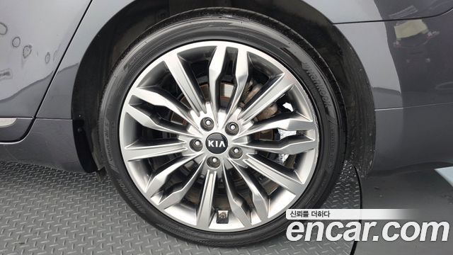 Kia K7 Premier 2.5 GDI Noblesse 2020 — фото 21