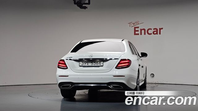 Mercedes-Benz E-Class (W213) E300 AMG Line 2018 — фото 4
