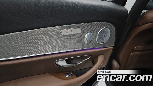 Mercedes-Benz E-Class (W213) E300 AMG Line 2018 — фото 19