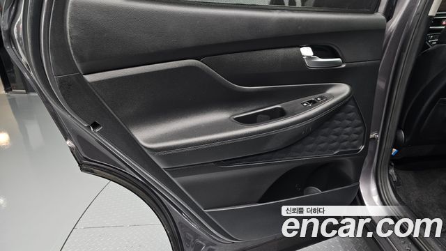 Hyundai Santa Fe Diesel 2.2 2WD Prestige 2021 — фото 25