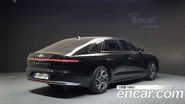 Hyundai Grandeur (GN7) 2,5 Gasoline 2WD Exclusive 2023 — фото 2