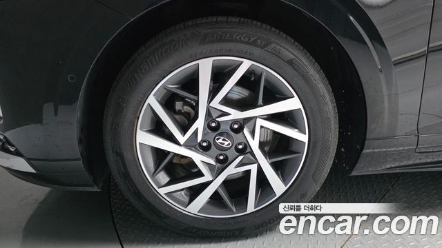 Hyundai Grandeur (GN7) 2,5 Gasoline 2WD Exclusive 2023 — фото 5