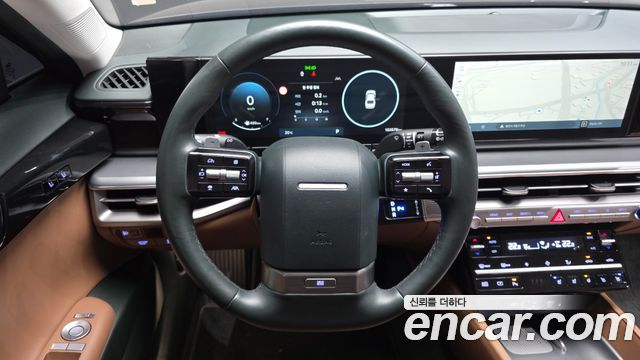Hyundai Grandeur (GN7) 2,5 Gasoline 2WD Exclusive 2023 — фото 13
