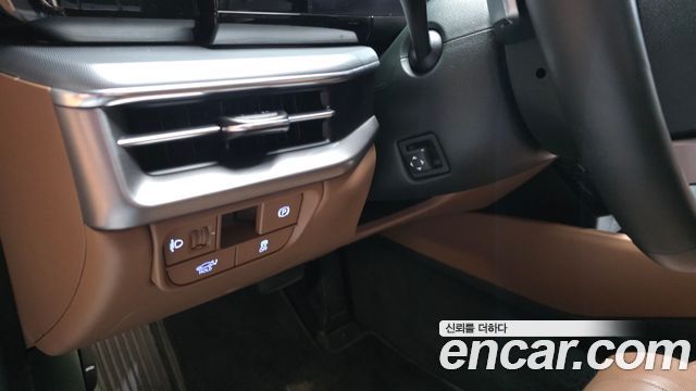 Hyundai Grandeur (GN7) 2,5 Gasoline 2WD Exclusive 2023 — фото 14