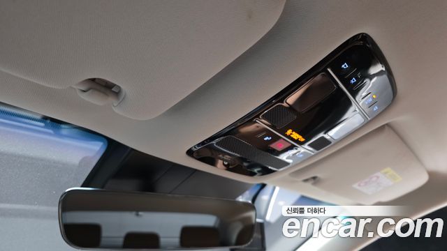 Hyundai Grandeur (GN7) 2,5 Gasoline 2WD Exclusive 2023 — фото 18