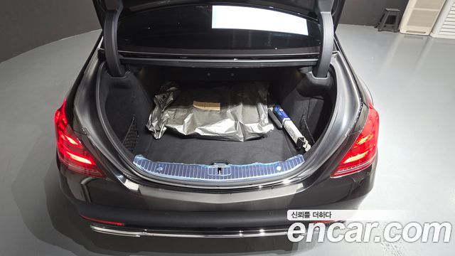 Mercedes-Benz S-Class (W222) S560L 4MATIC 2020 — фото 18