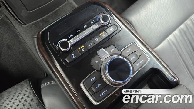 Genesis EQ900 3.8 GDI AWD Luxury 2018 — фото 22