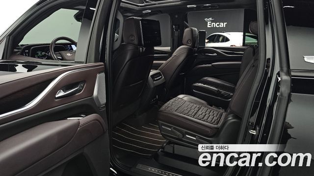 Cadillac Escalade (V) 6.2 ESV ESV Sports Platinum 2023 — фото 16