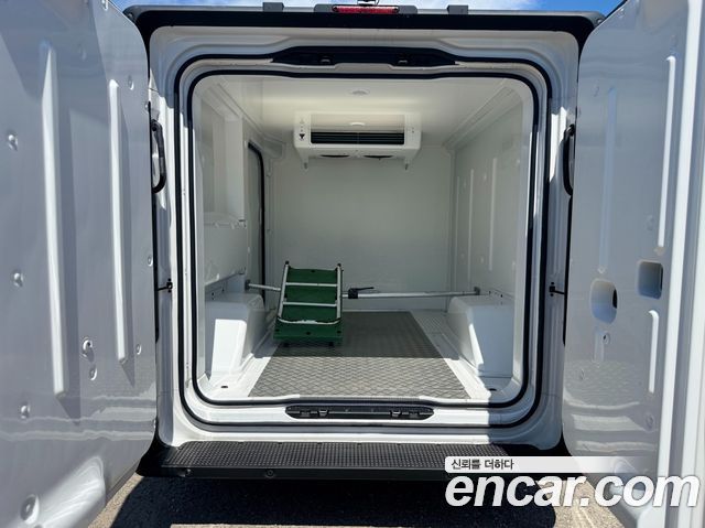Hyundai ST1 Cargo Freezer Container Smart 2025 — фото 4