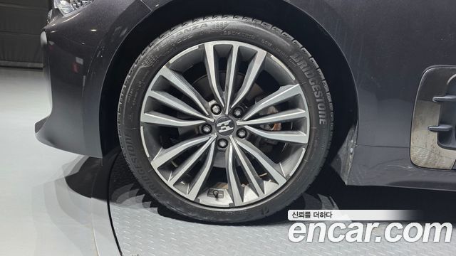 Kia Stinger 2.0 Turbo 2WD Prime 2020 — фото 5