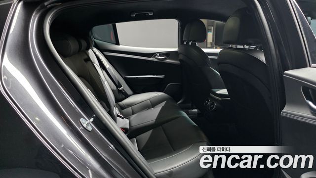 Kia Stinger 2.0 Turbo 2WD Prime 2020 — фото 11