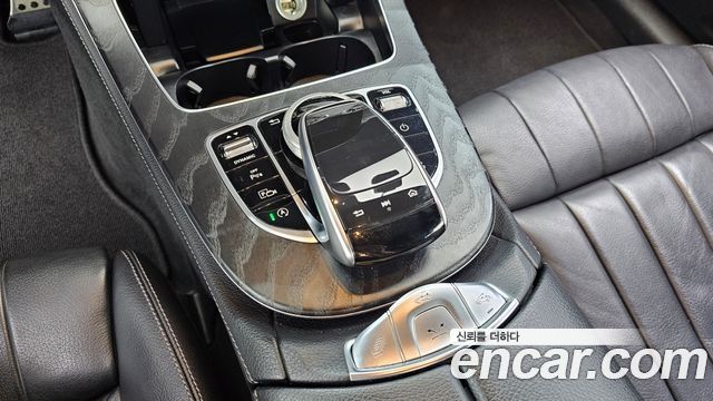 Mercedes-Benz E-Class (W213) E220d Cabriolet 2018 — фото 19