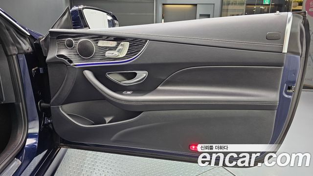Mercedes-Benz E-Class (W213) E220d Cabriolet 2018 — фото 25