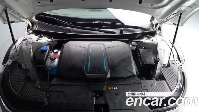 Hyundai Ioniq 5 Standard Exclusive 2023 — фото 6