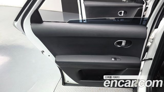 Hyundai Ioniq 5 Standard Exclusive 2023 — фото 25