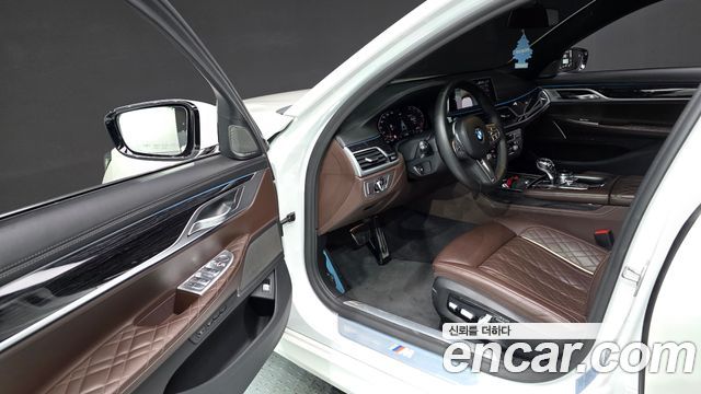 BMW 7 Series (G11) 740d xDrive M Sport 2020 — фото 11